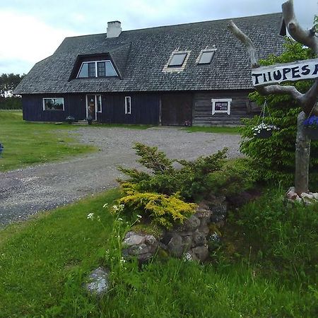 Tiiupesa Guest House Hellamaa  Экстерьер фото